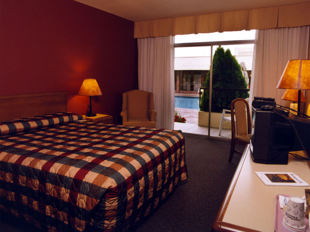 Coast Capri Hotel Kelowna Ruang foto